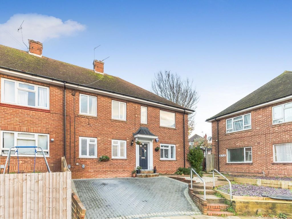 2 bed flat for sale in Sherbourne Close, Hove BN3 Zoopla