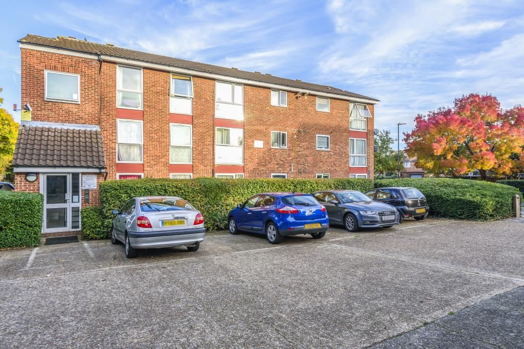 2 bed flat for sale in Harrow, Middlesex HA3 Zoopla