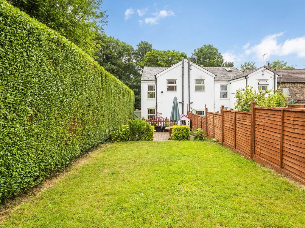 2 bed end terrace house for sale in Speldhurst Road, Southborough