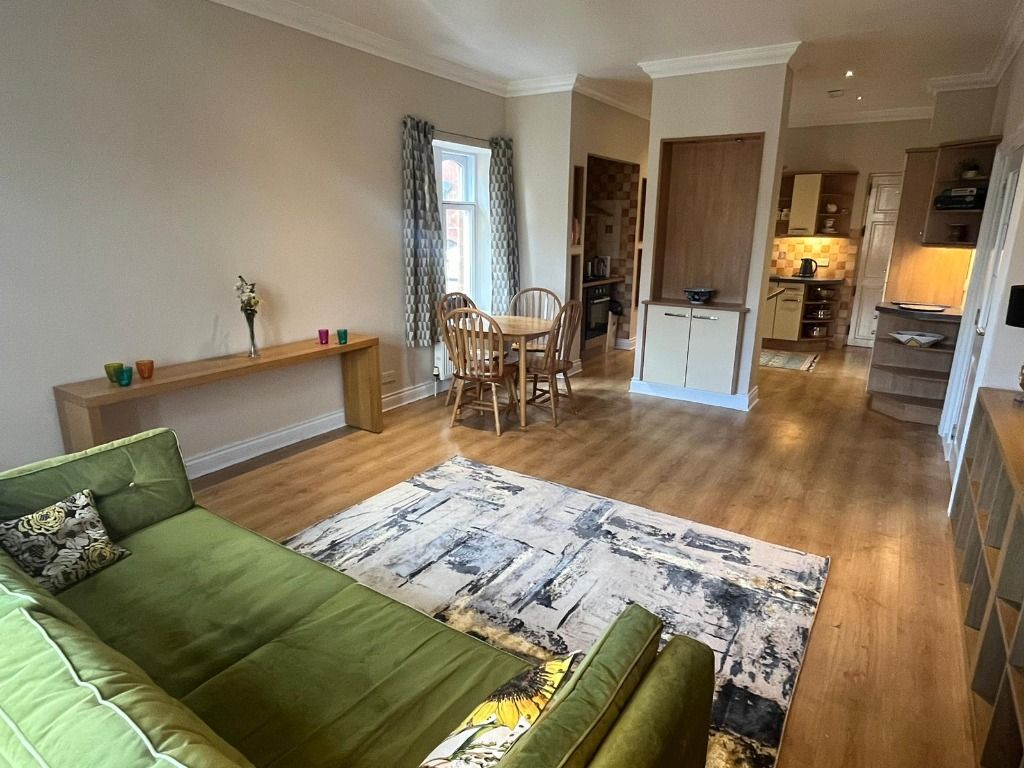 3 bed semidetached house to rent in Scrimgeour Place, Hilltown, Dundee