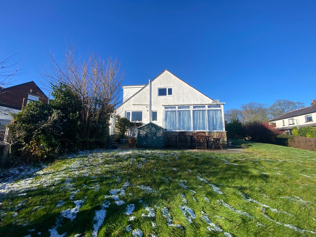 3 bed semidetached house for sale in Harpers Lane, Fence, Burnley BB12