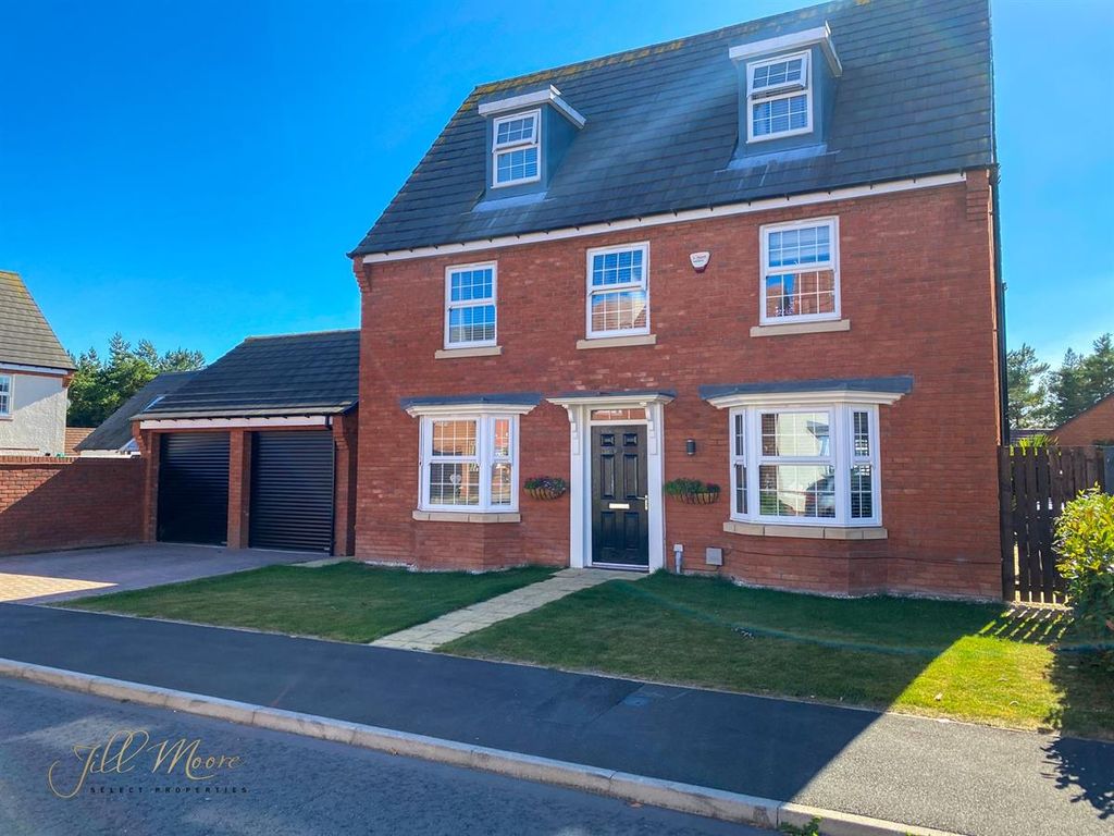 5 bed detached house for sale in Dovestone Close, Washington NE38 Zoopla