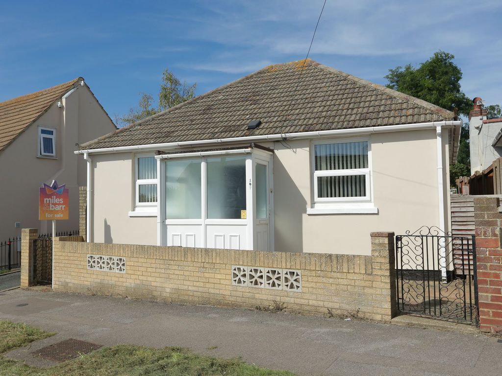 3 bed detached bungalow for sale in West Dumpton Lane, Ramsgate CT11, £