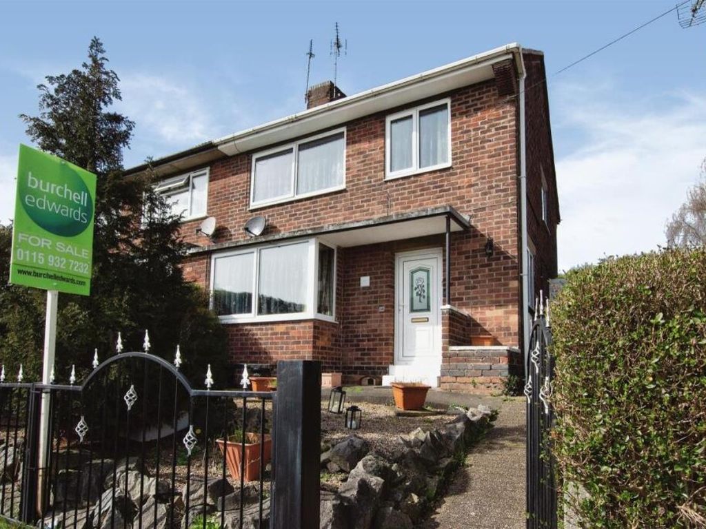 3 bed semidetached house to rent in Kenilworth Drive, Ilkeston DE7 Zoopla
