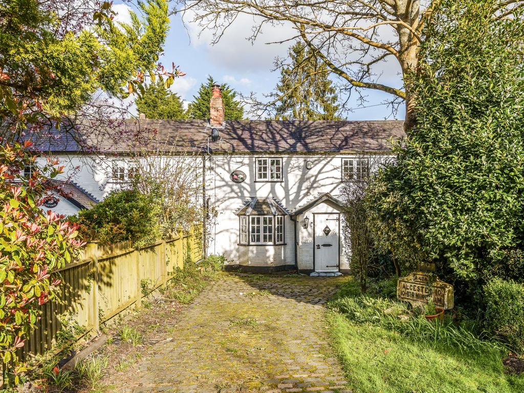 3 bed terraced house for sale in Alcester Road, Portway, Birmingham B48