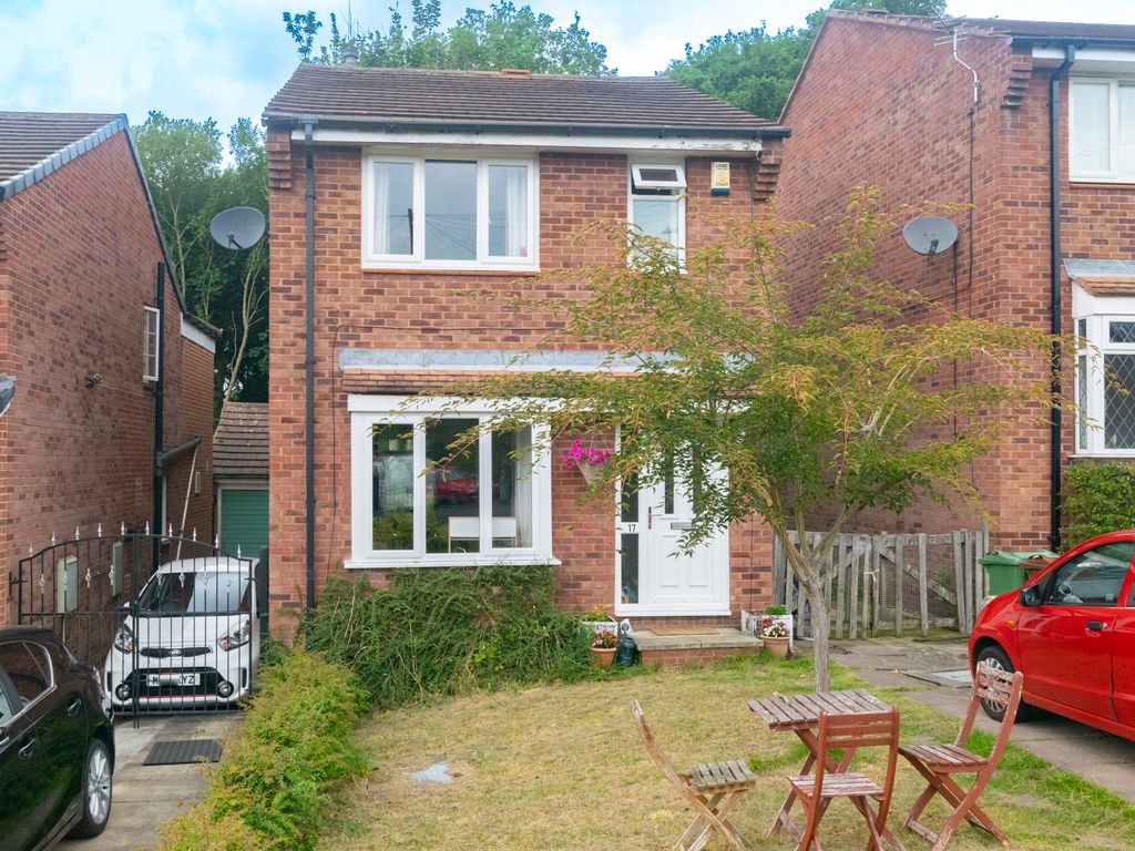 3 bed detached house for sale in Tealby Close, Cookridge, Leeds LS16