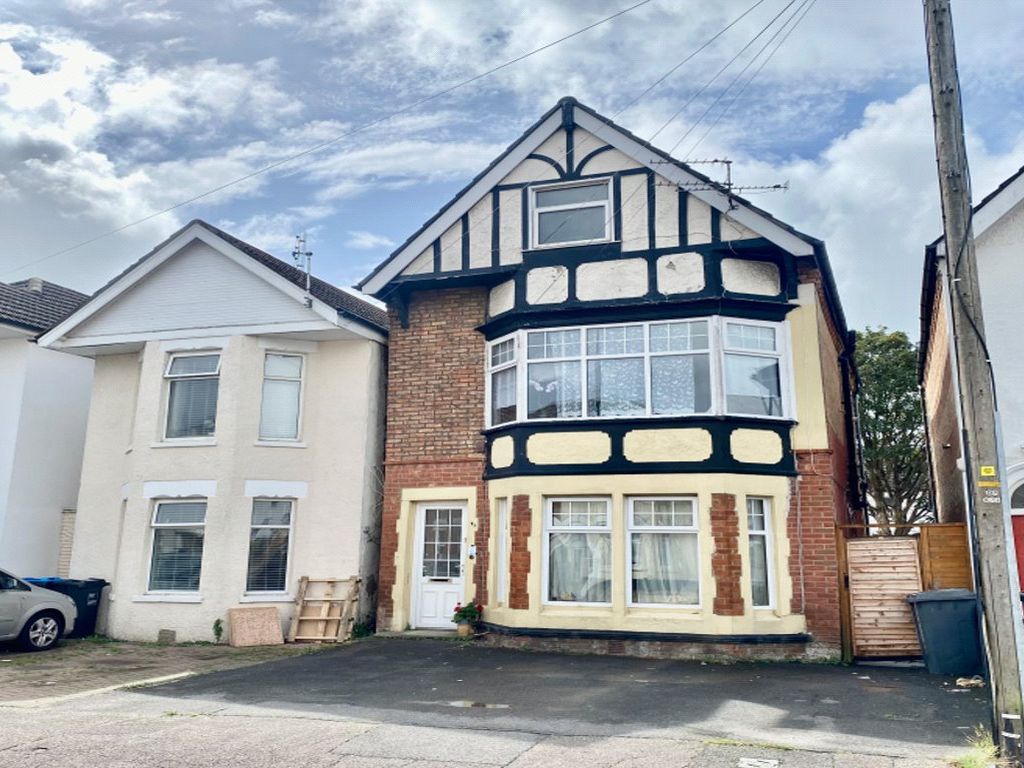 1 bed flat for sale in Stewart Road, Bournemouth BH8, £145,000 Zoopla