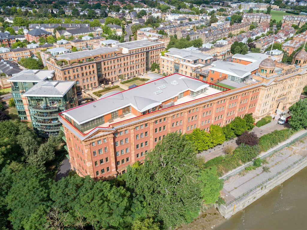 William Hunt Mansions, 4 Somerville Avenue, London SW13