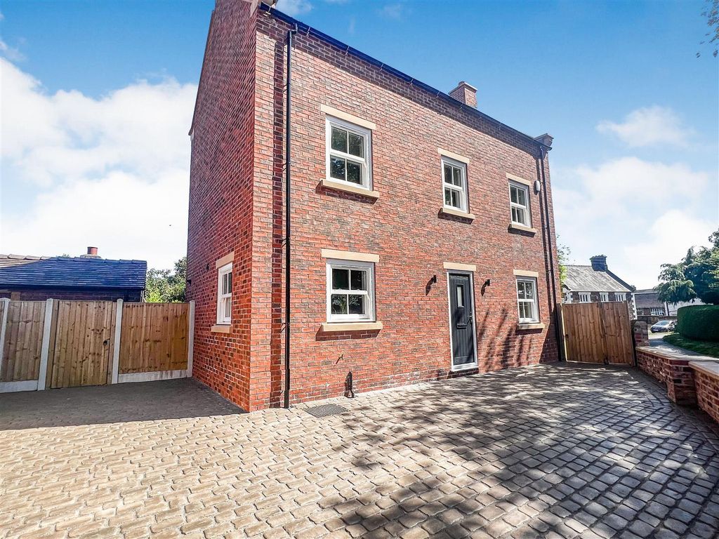 4 bed detached house for sale in Watt Place, Cheadle, Staffordshire