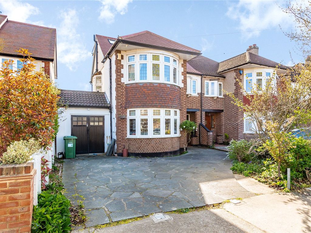 4 bed semidetached house for sale in Cranston Park Avenue, Upminster