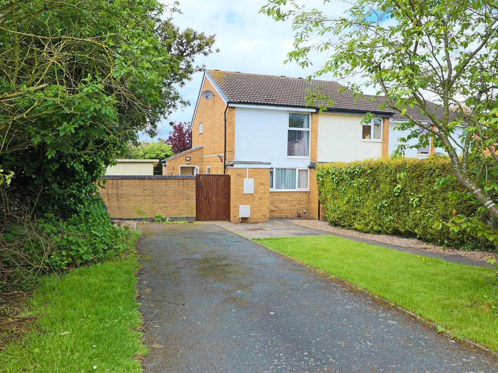 2 bed semidetached house for sale in Jersey Way, Barwell, Leicester