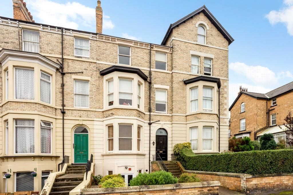 1 bed flat to rent in Trinity Road, Scarborough, North Yorkshire YO11