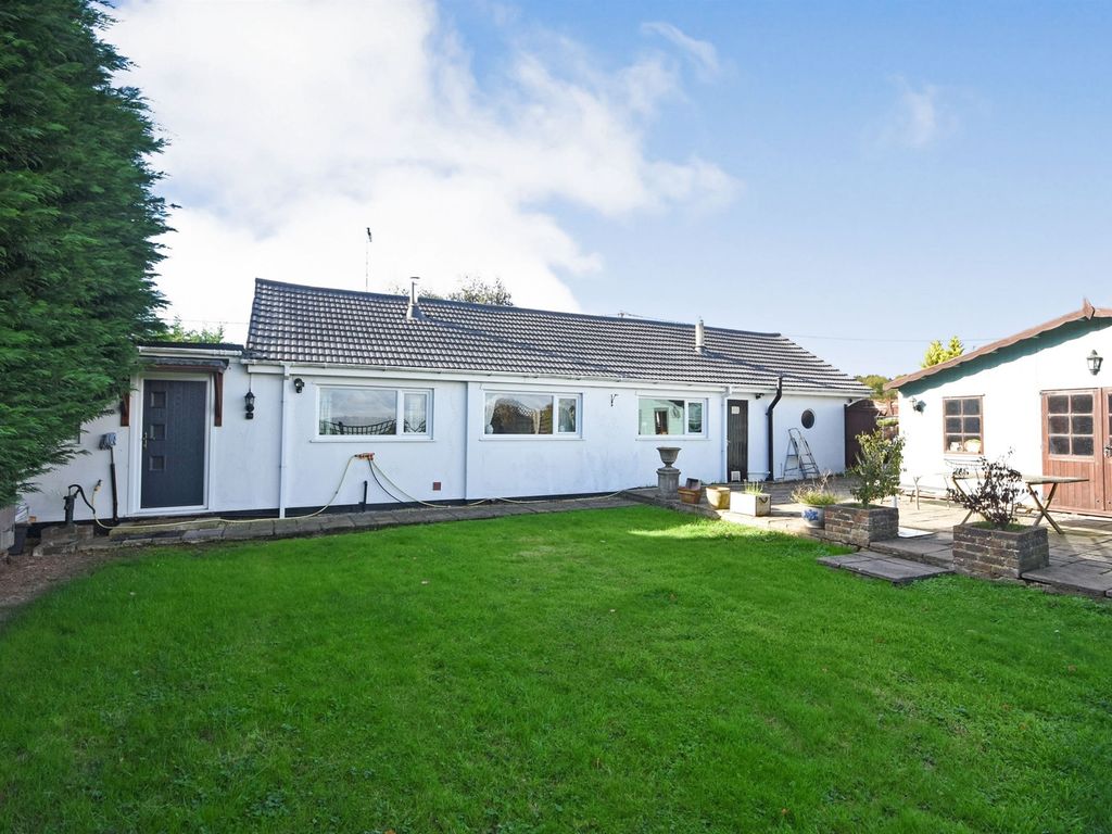 3 bed detached bungalow for sale in Private Road, Chelmsford CM2 Zoopla