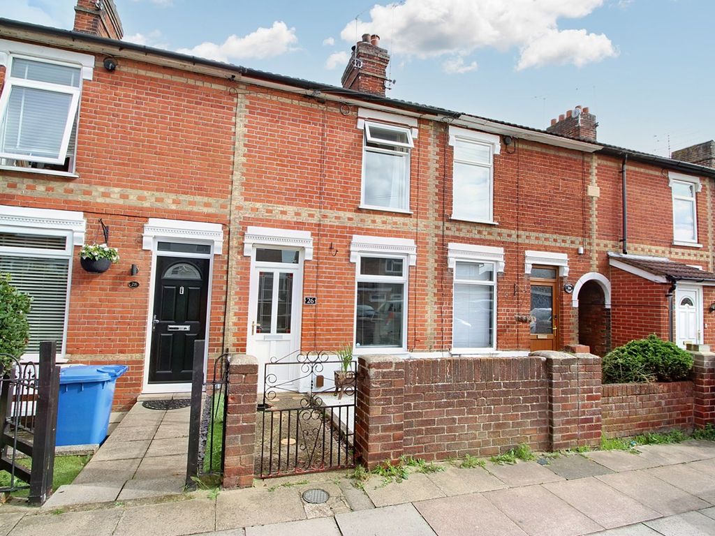 2 bed terraced house for sale in Wallace Road, Ipswich IP1, £190,000
