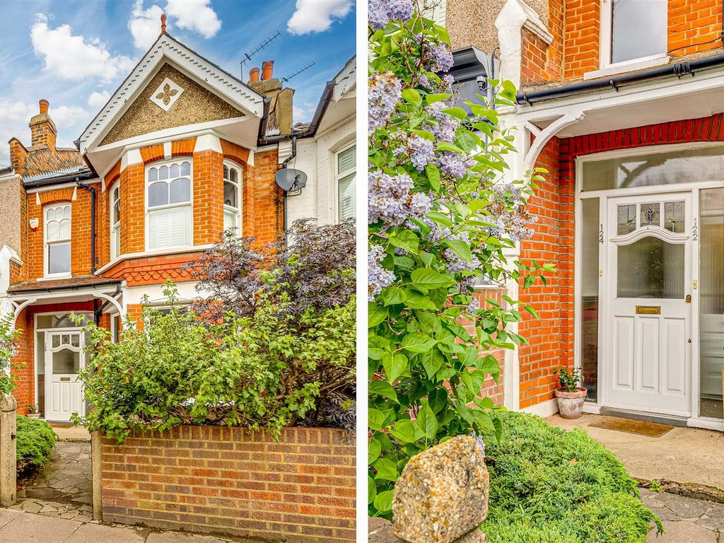 2 bed for sale in Revelstoke Road, London SW18 Zoopla