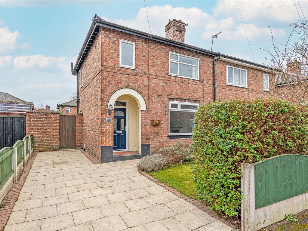 3 bed semidetached house to rent in Broadbent Avenue, Latchford