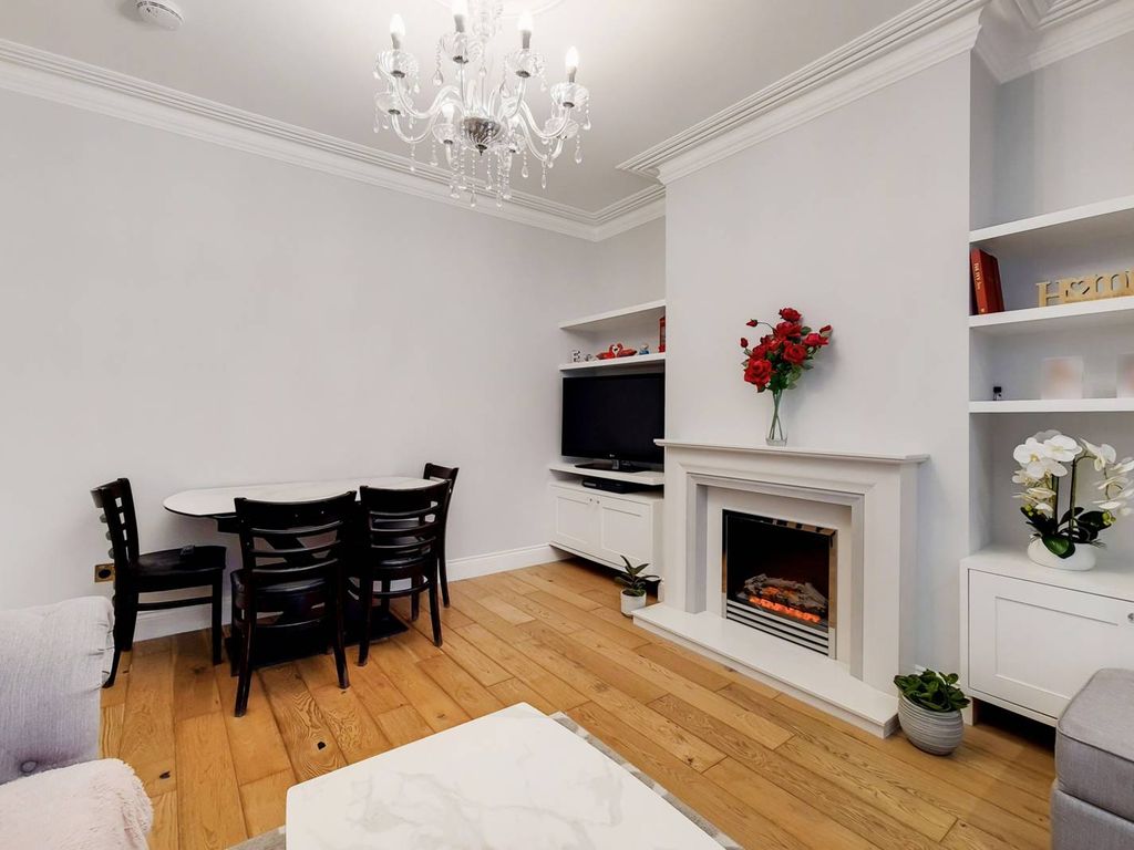 Warwick Road, Bounds Green, London N11  