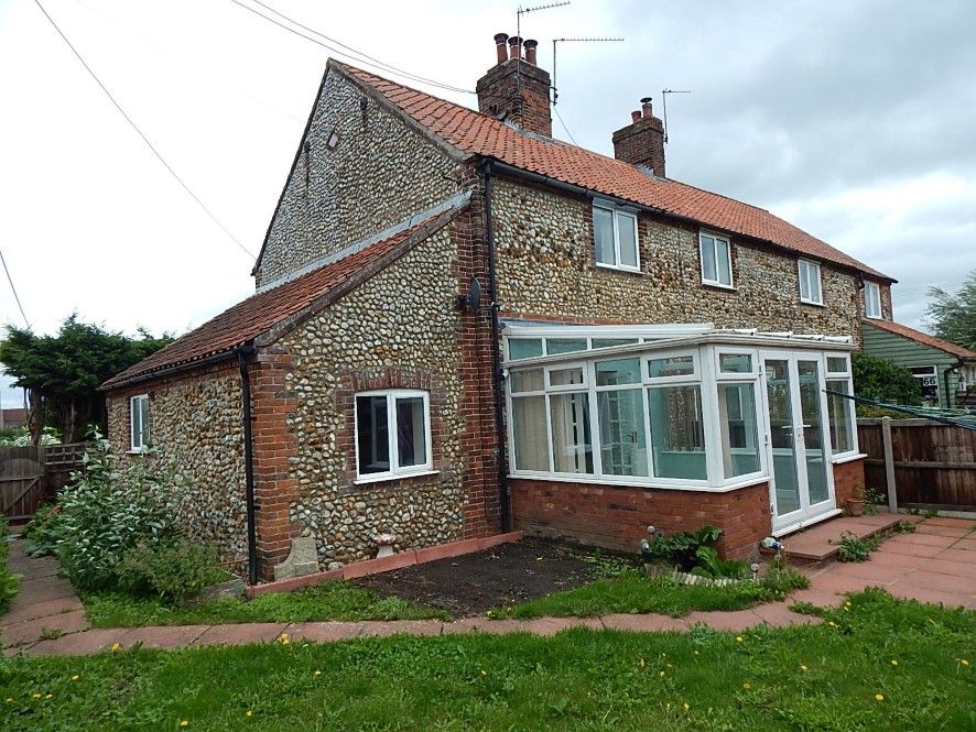2 bed cottage for sale in 62 Moor Lane, Sculthorpe, Fakenham, Norfolk