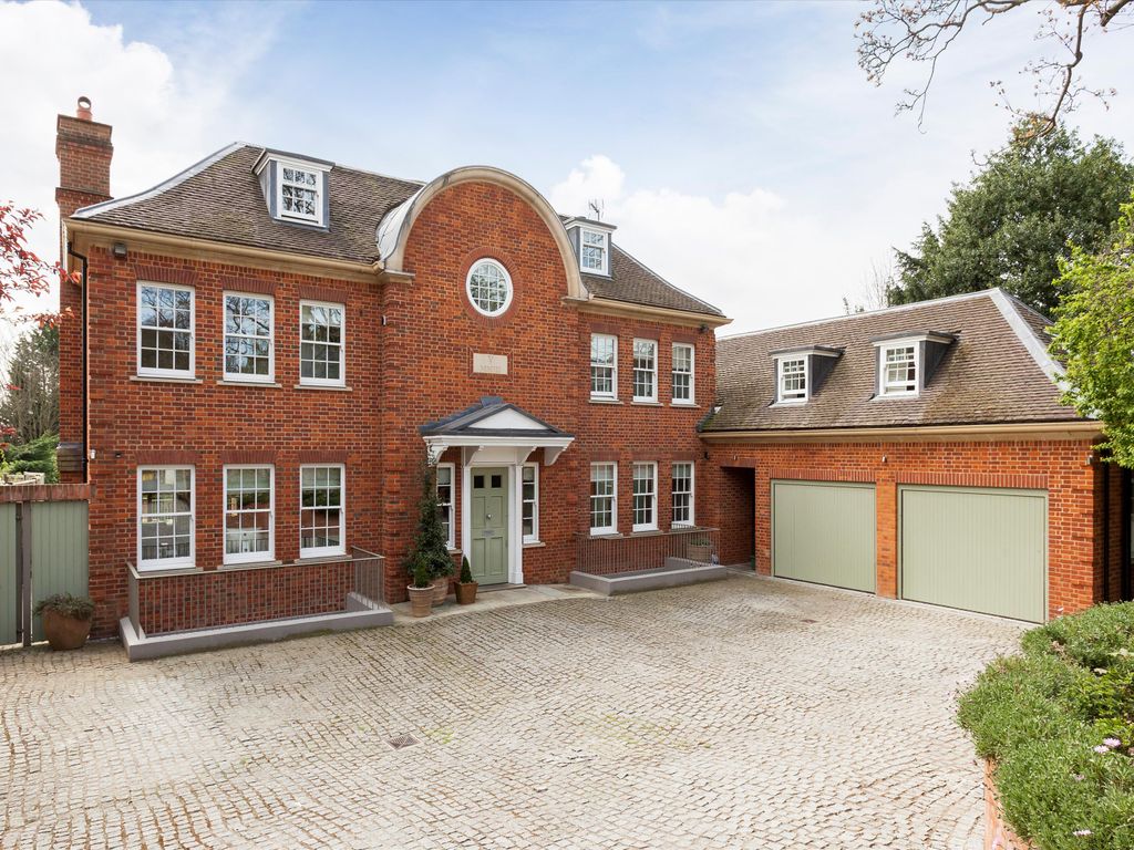 7 bed detached house for sale in Road, Coombe Hill, Kingston