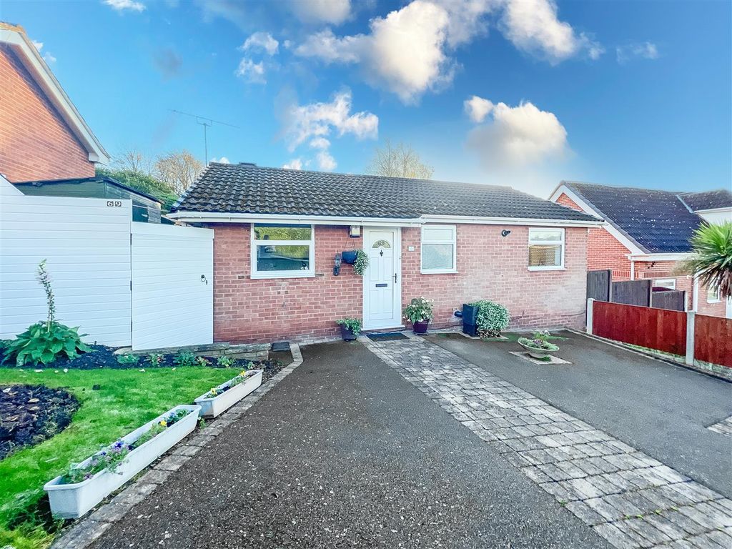 2 bed detached bungalow for sale in Woodhedge Drive, Mapperley