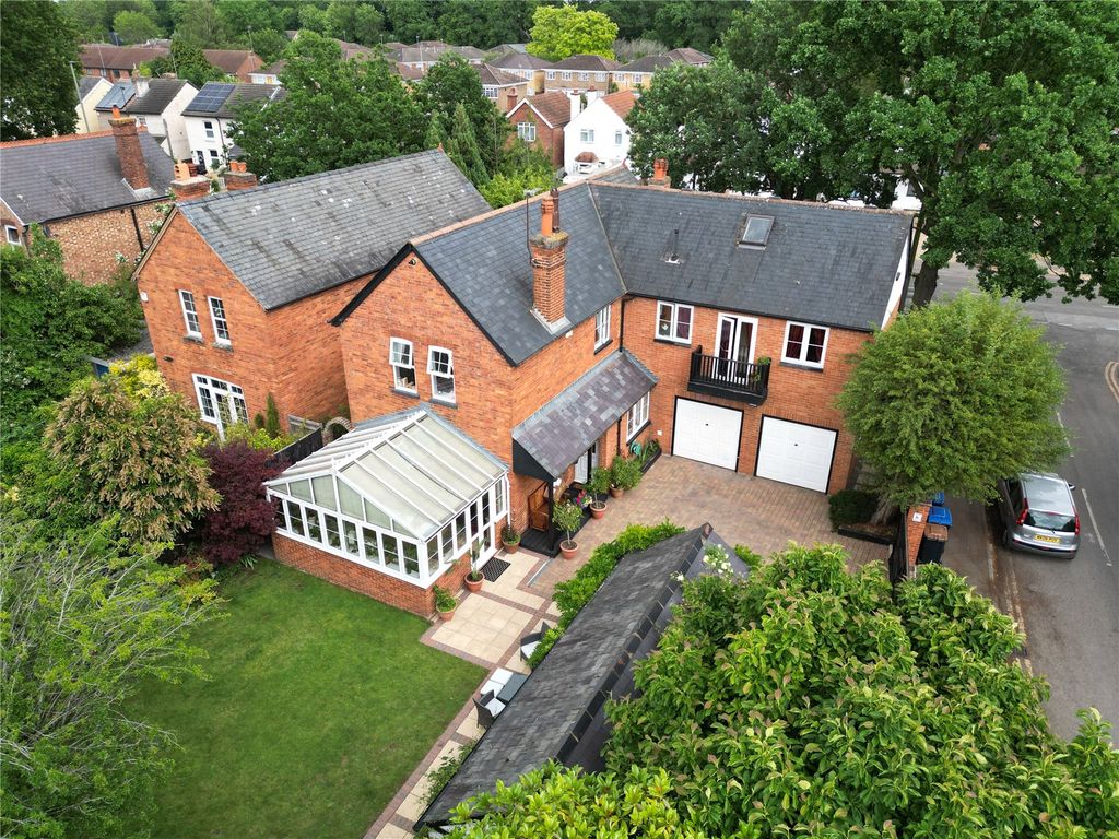 4 bed detached house for sale in New Haw Road, Addlestone, Surrey KT15