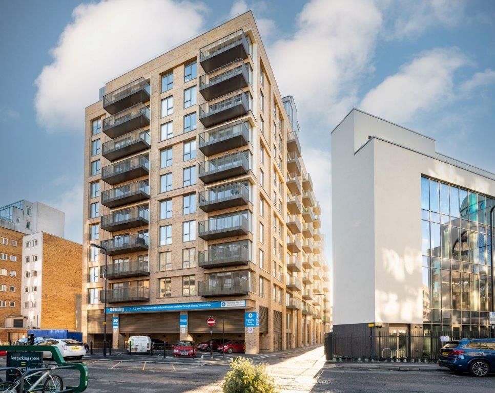 New home, 3 bed flat for sale in Brownlow Road, Ealing W13 Zoopla