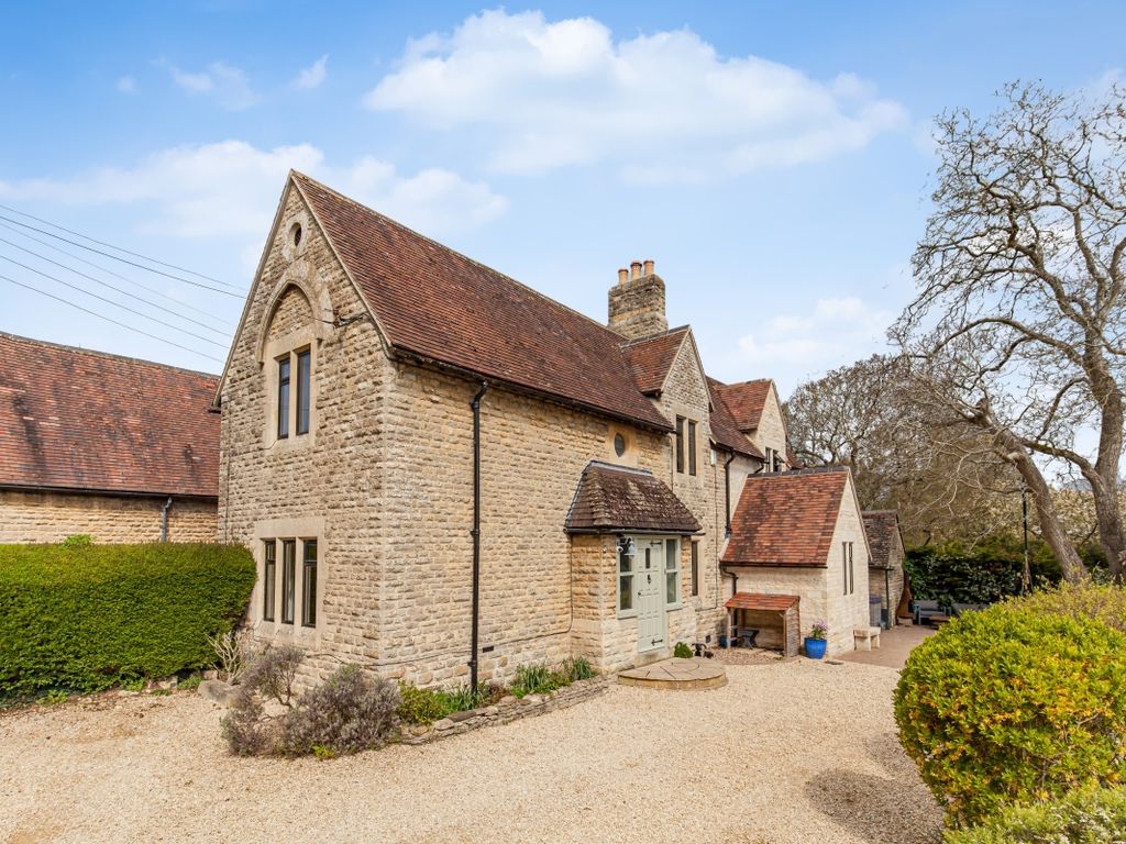 3 bed detached house to rent in Minster Industrial Estate, Downs Road