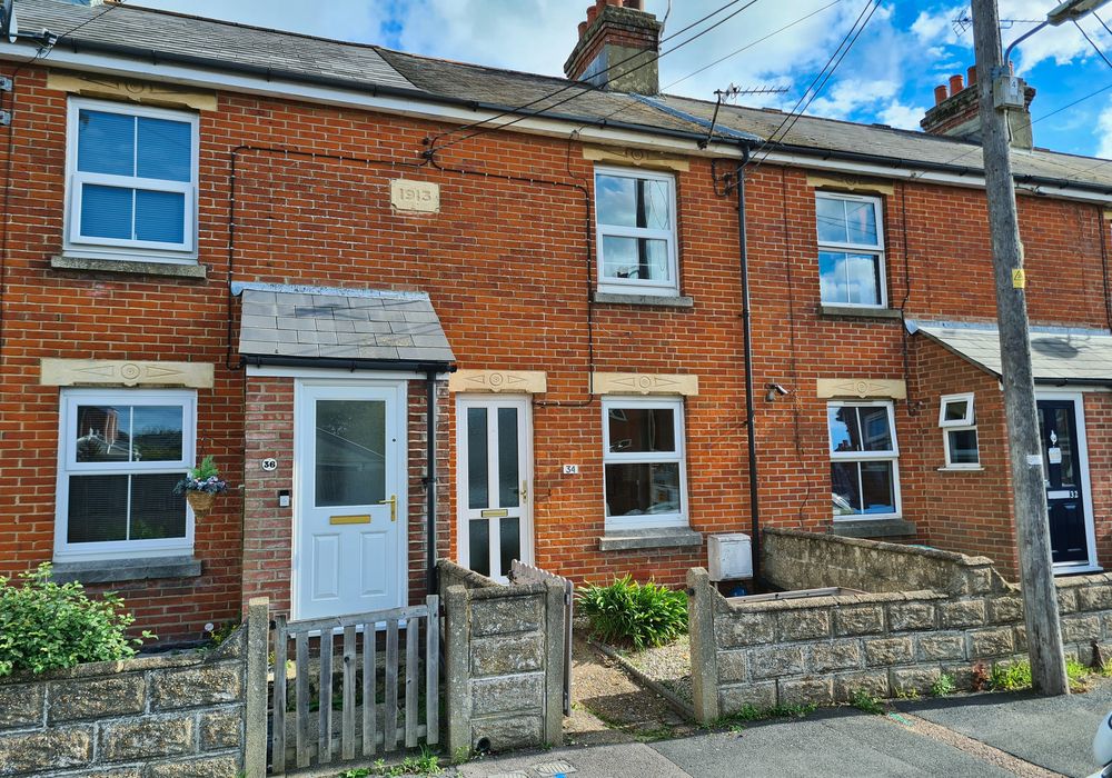 2 bed terraced house for sale in Fishers Road, Eling, Totton SO40 Zoopla