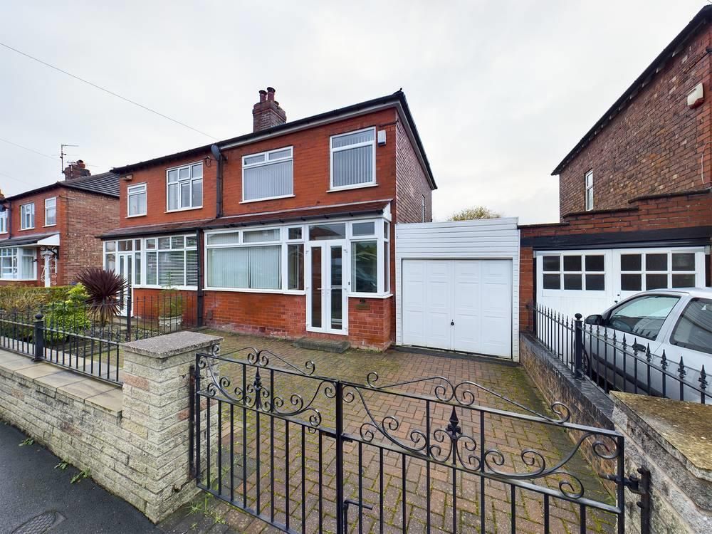 3 bed semidetached house for sale in Worsley Crescent, Offerton, Stockport SK2 Zoopla