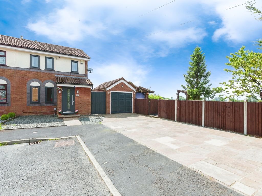 3 bed semidetached house for sale in Thirlmere Drive, Preston PR3, £