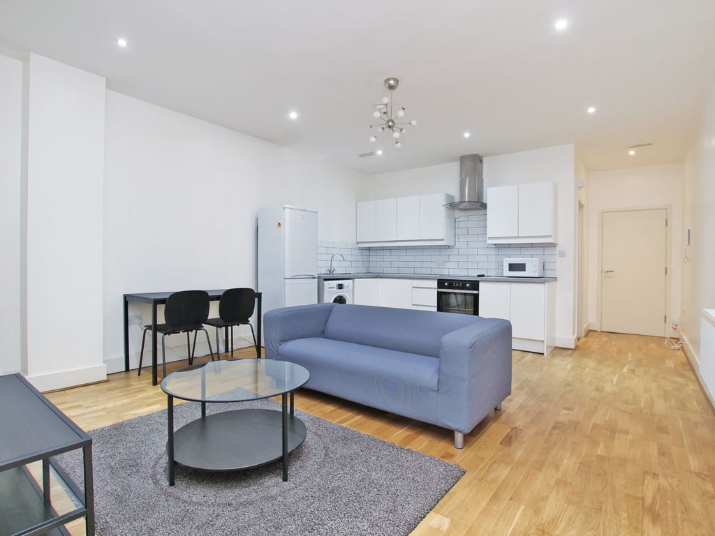 2 bed flat to rent in Fashion Street, Spitalfields, London E1 Zoopla
