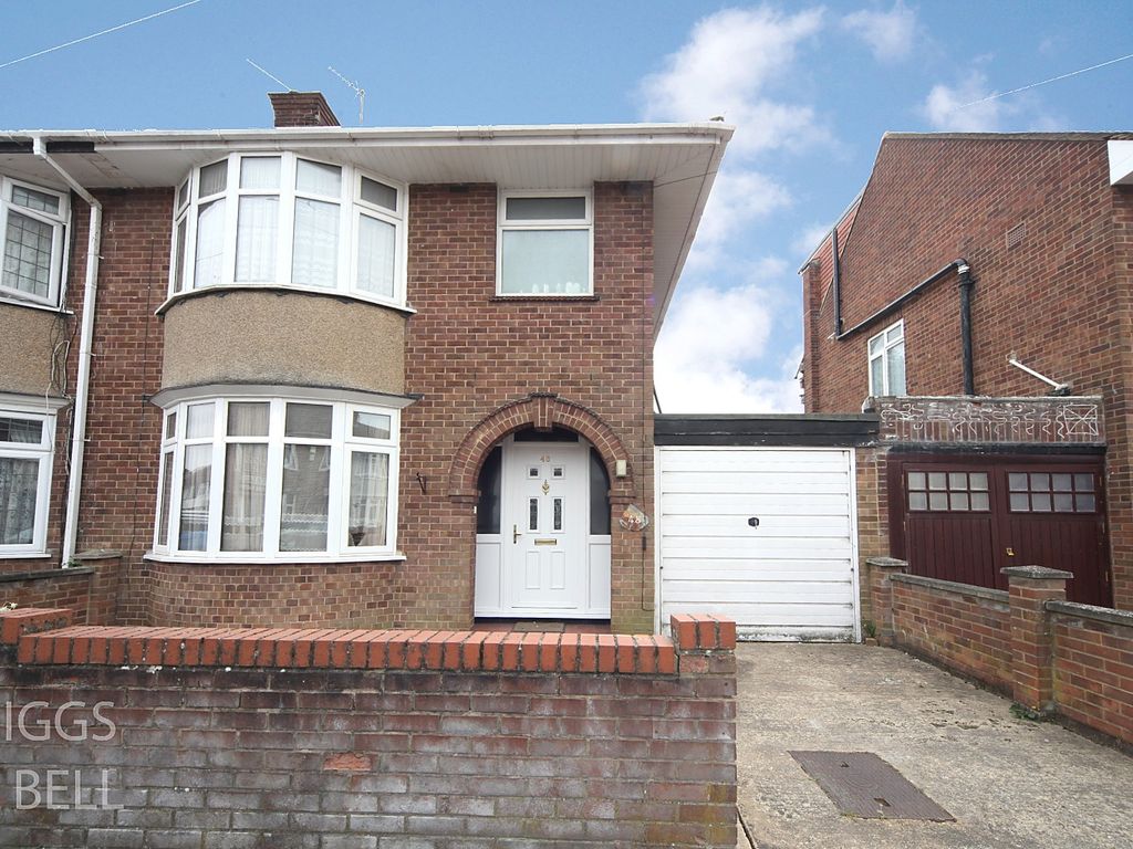 St. Ethelbert Avenue, Luton, Bedfordshire LU3  