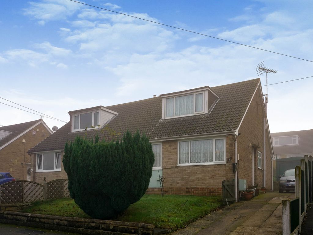 3 bed semidetached bungalow for sale in Cherry Tree Drive, Farsley