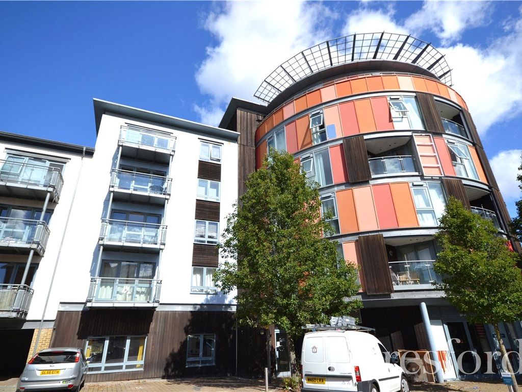 2 bed flat for sale in Quayside Drive, Colchester CO2 Zoopla
