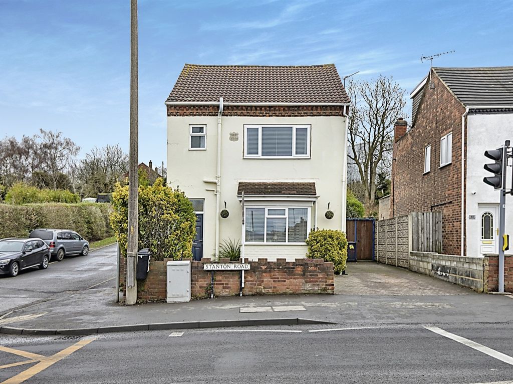 3 bed detached house for sale in Stanton Road, Stapenhill, BurtonOn