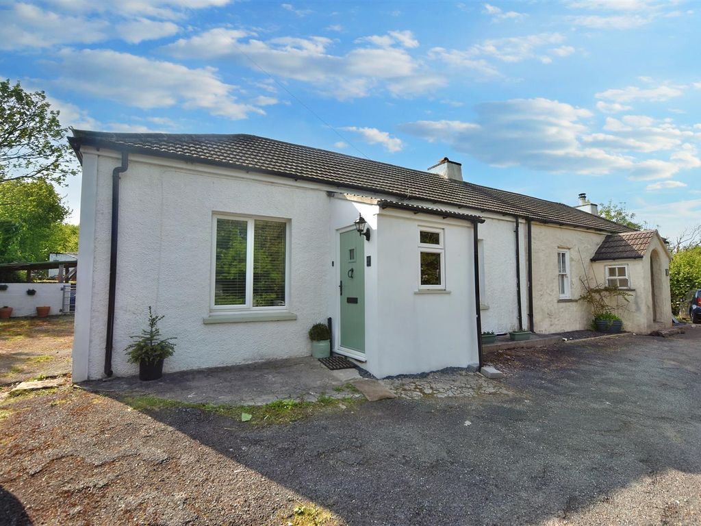 2 bed cottage for sale in Freshwater East Road, Lamphey, Pembroke SA71