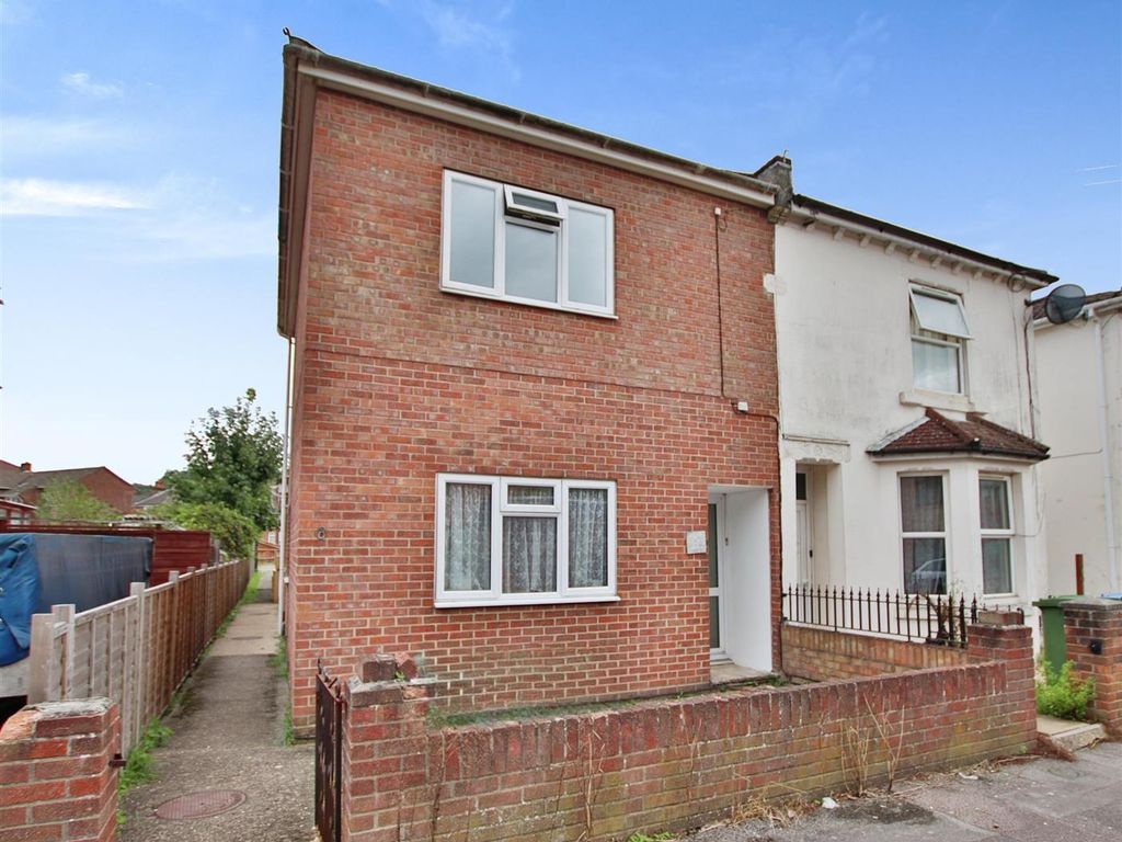 1 bed flat for sale in Whitworth Road, Southampton SO18, £170,000 Zoopla