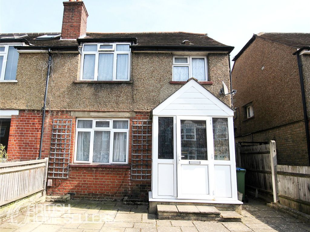 3 bed semidetached house for sale in Walton Road, West Molesey