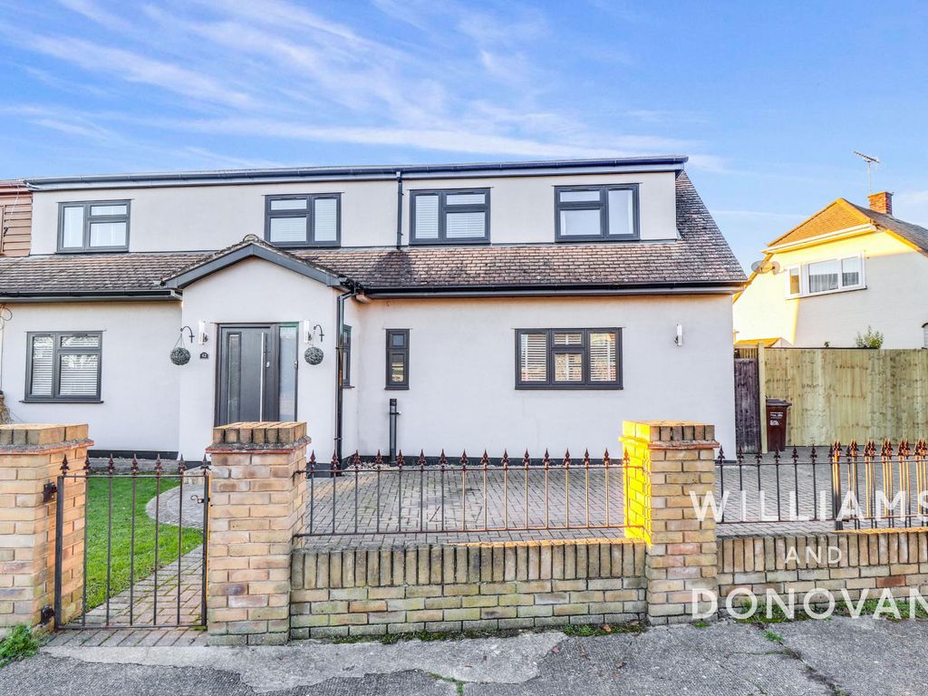 4 bed property for sale in Benfleet Park Road, Benfleet SS7 Zoopla