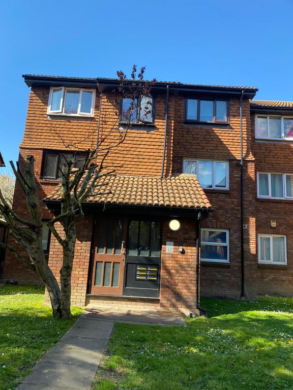 1 bed flat to rent in Boultwood Road, Beckton E6 Zoopla
