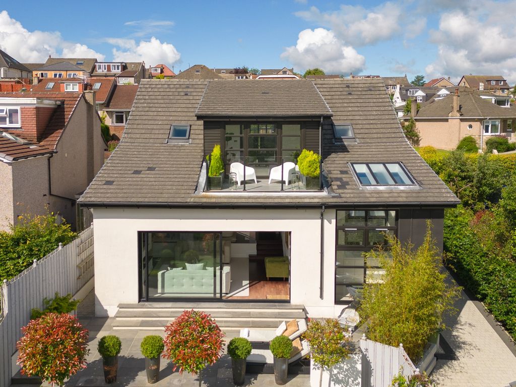 3 bed detached house for sale in Drumlin Drive, Milngavie, East