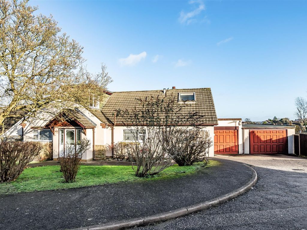 4 bed detached bungalow for sale in Catsey Woods, Bushey WD23 Zoopla