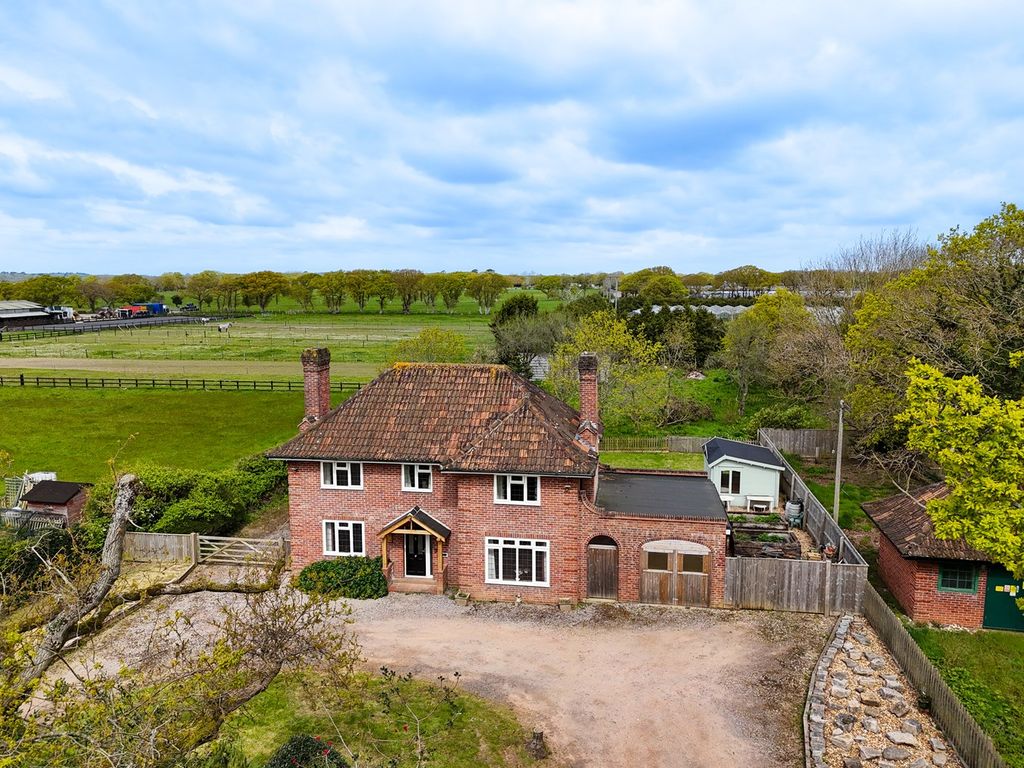 4 bed detached house for sale in Sway Road, Pennington, Lymington SO41