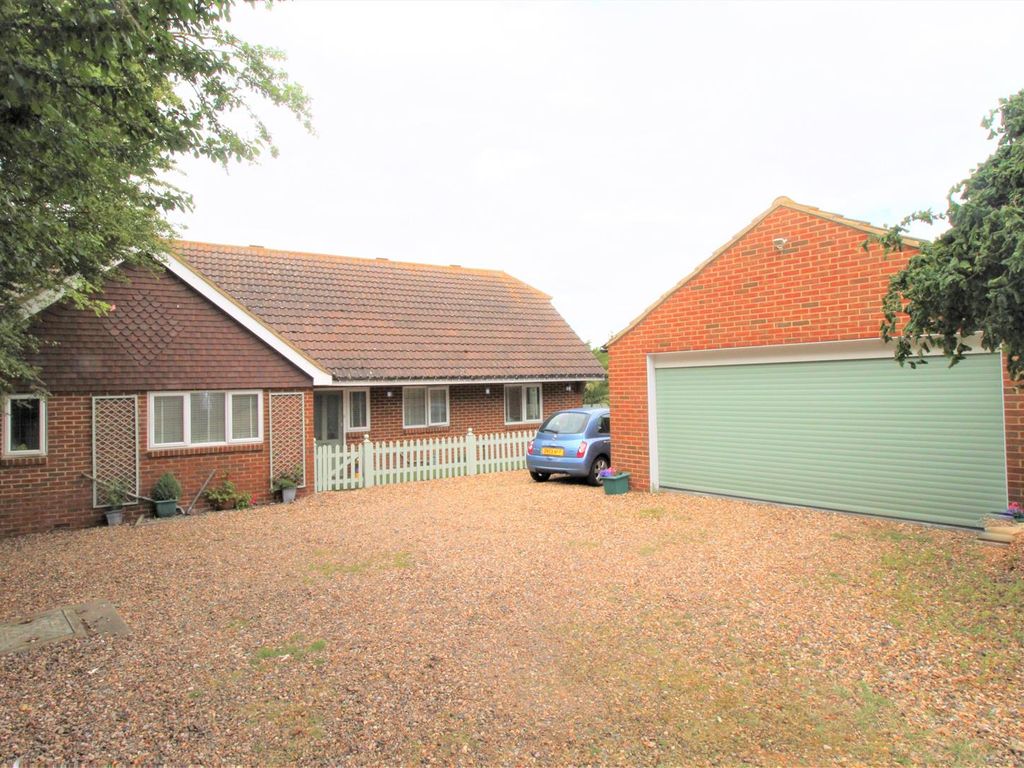 4 bed detached bungalow for sale in Kent Avenue, Minster On Sea