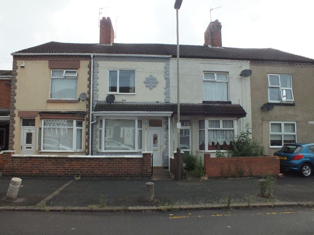 3 bed terraced house to rent in Essex Road, Off Gipsy Lane, Leicester