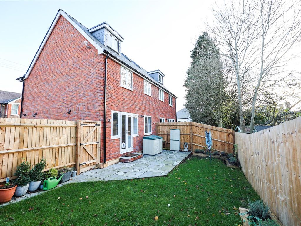 Sebright Road, Hemel Hempstead HP1  