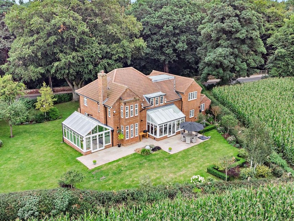 5 bed detached house for sale in Dunelm, York Road, Boroughbridge, North Yorkshire YO51, £