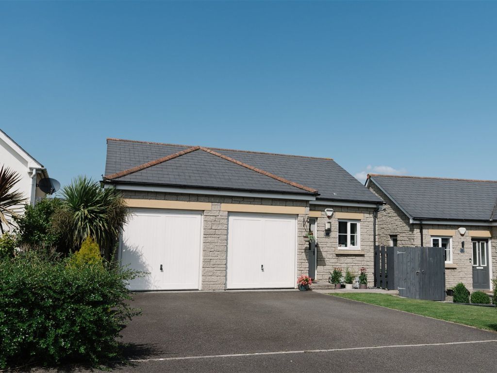 5 bed detached house for sale in Donn Gardens, Bideford EX39, £495,000