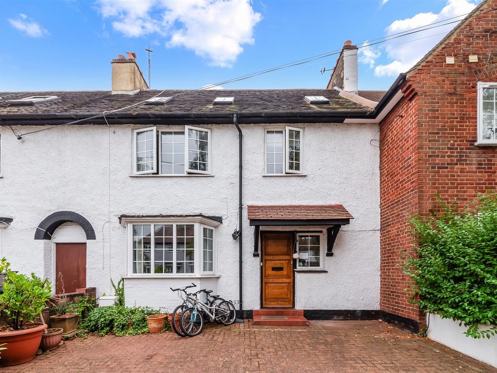 4 bed terraced house for sale in Burstow Road, London SW20, £900,000