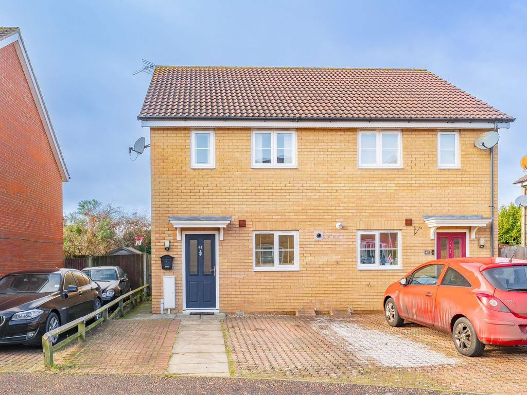 2 bed semidetached house for sale in Mountbatten Drive, Norwich NR6, £